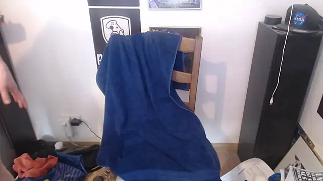 tipico0799 (M young) - Schlucken