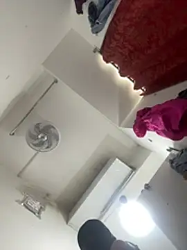 YourSlutBoySl webcam