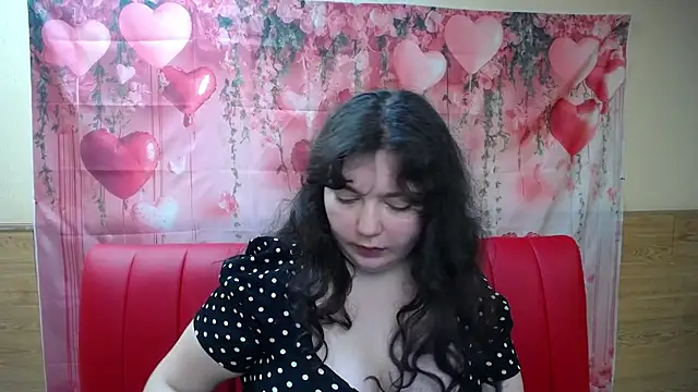 NeonilaLisova webcam