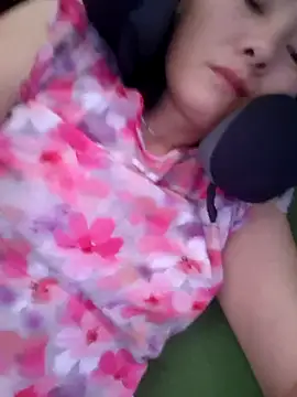 Baby-loveass69 webcam