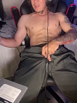 AngelLatinBoy webcam