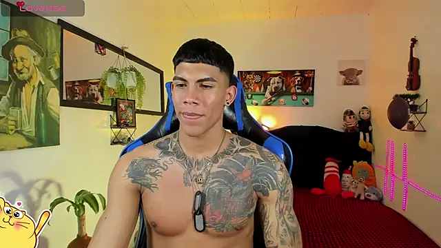 damian_latinxxx - Damian_latinxxx's free webcam - UK Sex Cams