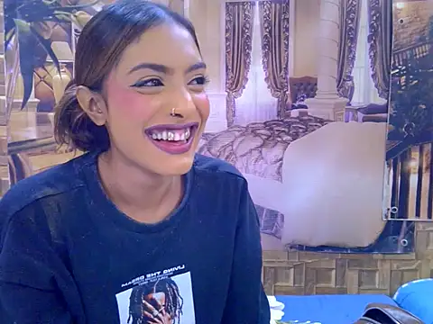 IndianPretty14u2Luv webcam
