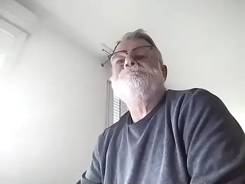 oura - Oura's free webcam - UK Sex Cams