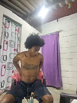 Preview Larry-n-clouds