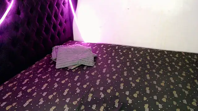 YOURFAVDOLLYXXX_ webcam