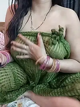 kaamuk_shweta webcam