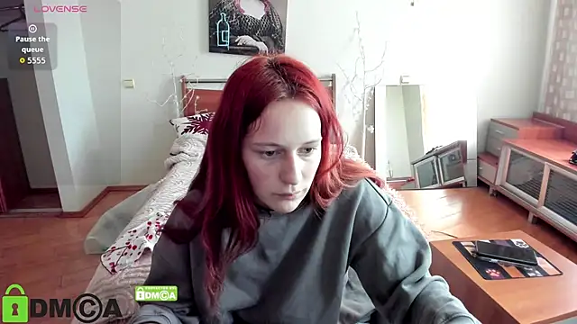 Lily_Viola webcam