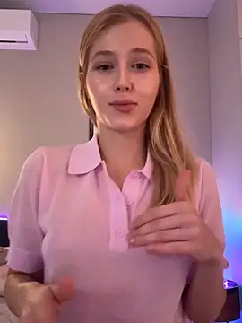 LunaRase live sex cam