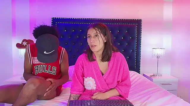 Cristal_and_luke webcam