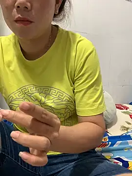 Baby-lovely69 webcam