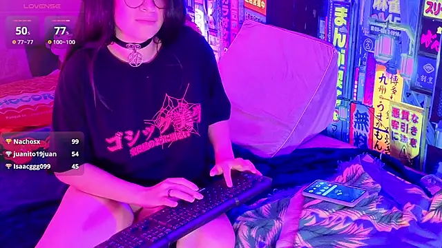 Yorumakie_777 webcam