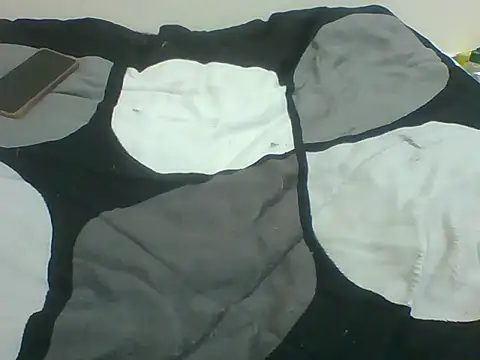 GoldenGirl699 webcam