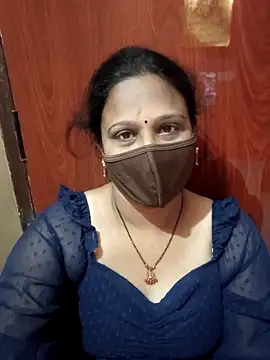 Latha_lovely webcam
