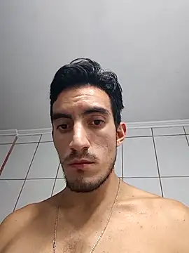 TommyMomentum webcam