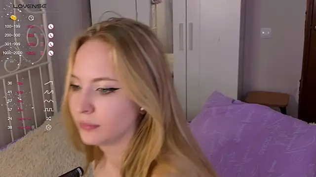 lilMelaniloveis webcam