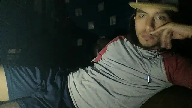 AlexAlejandro13 webcam