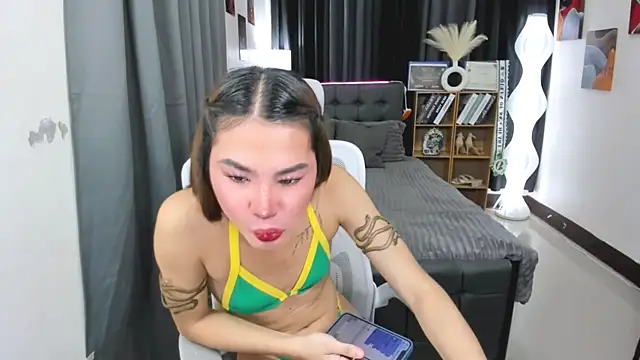 hotjessieempress - Hotjessieempress's free webcam - UK Sex Cams