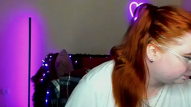 Alicia_love00 webcam