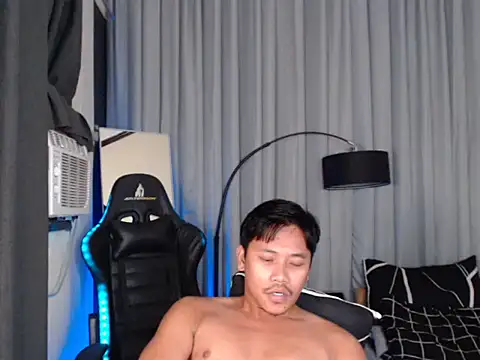 alexsuckable01 webcam