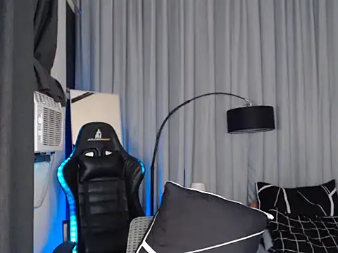 alexsuckable01 webcam