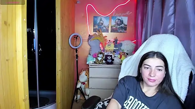 Fiery_Brunette_ webcam