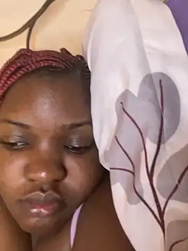 sweet18creamybigpussy webcam