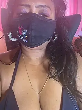 Hottywetsexy webcam