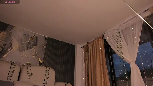 SarahCastro1_ webcam