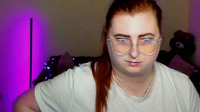 Alicia_love00 webcam