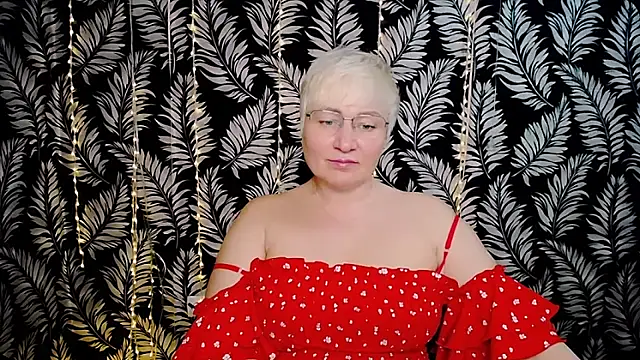 Olivia_playful webcam