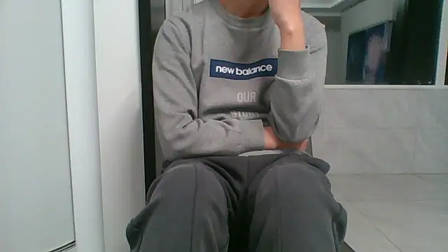 nole_china7 (Ask my age) - talk / fun / cum