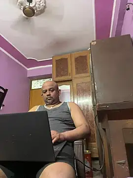 Dick_6inches_Delhi webcam