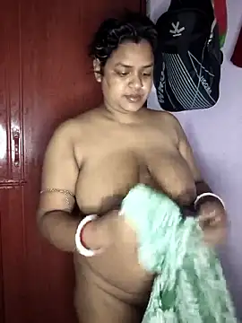 Deborbhavi222 webcam