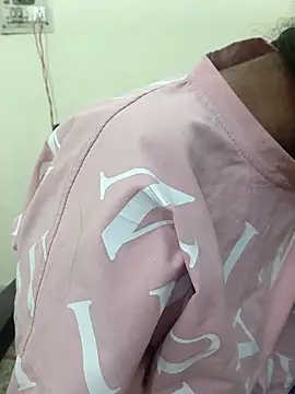 Aaradhna-_hoy webcam