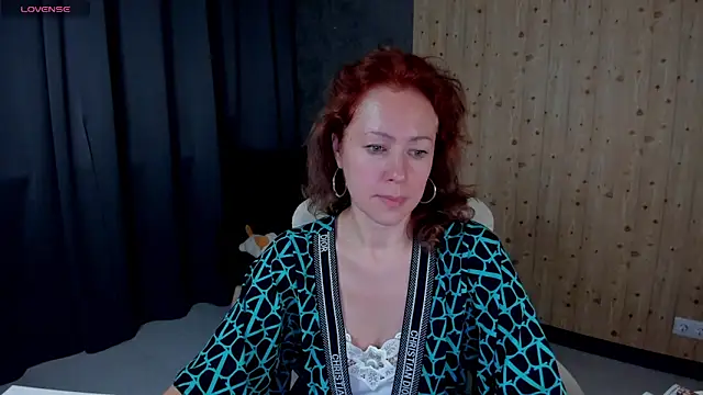 LeticiaRomano live sex cam