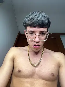 ArthurDaviess webcam