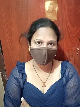 Latha_lovely webcam
