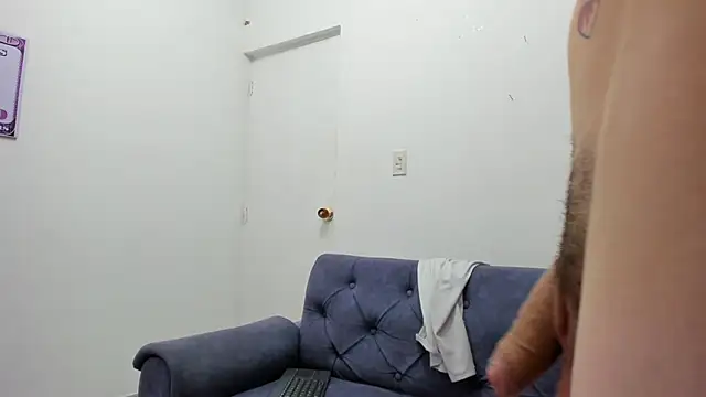 StraightBoy_Nick webcam