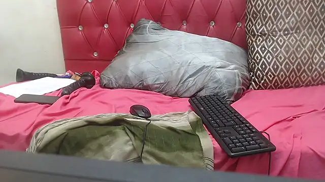 ChocolateBloom webcam