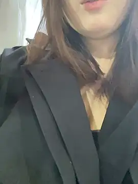 美女Lola666999在线直播