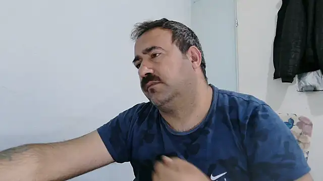 mio_jaks (Ask my age) - Does anyone want sperm? :wanker: