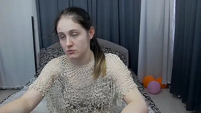 Holliy_Cooper webcam