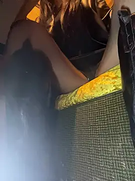 美女petoys在线直播