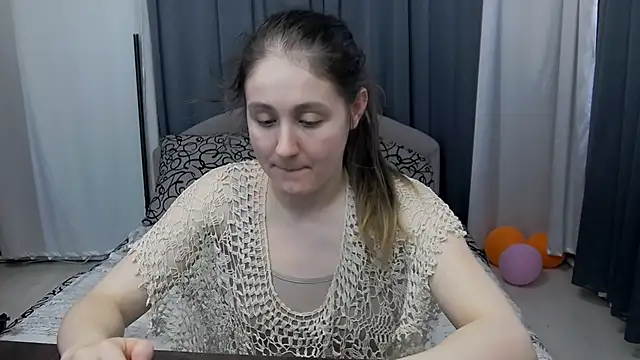 Holliy_Cooper webcam