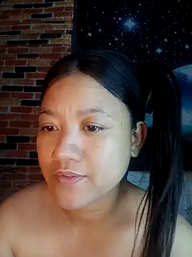 Webcam Model (Urchanel) is live