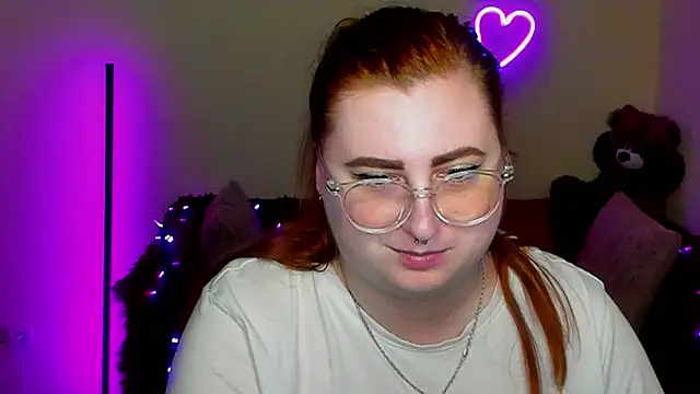 Alicia_love00 webcam