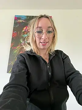 Giuliana_baby webcam