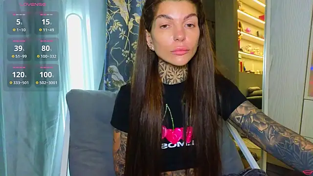 tattooedBabyy webcam