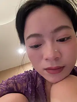 美女qingzi1218在线直播